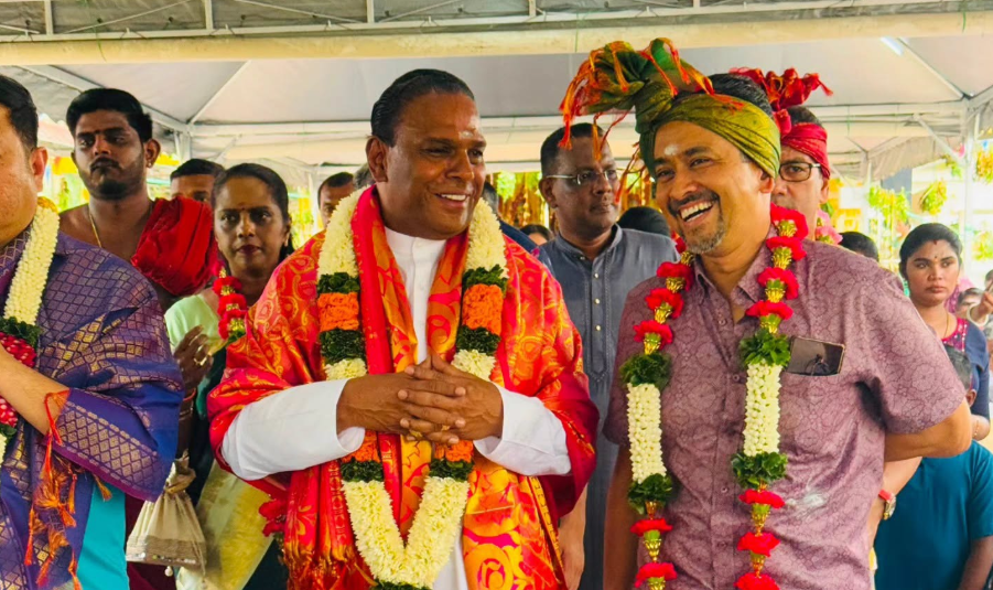 தாப்பா மகா மாரியம்மன் ஆலய வருடாந்த தீமிதி விழாவில் டத்தோ ஸ்ரீ டாக்டர் எம். சரவணன் பங்கேற்பு