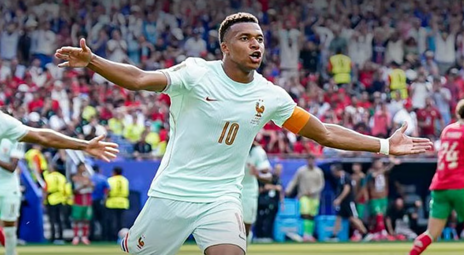 FIFA கால்பந்து : மொரோக்கோவை வீழ்த்தி அரையிறுதிக்கு முன்னேறிய பிரான்ஸ்