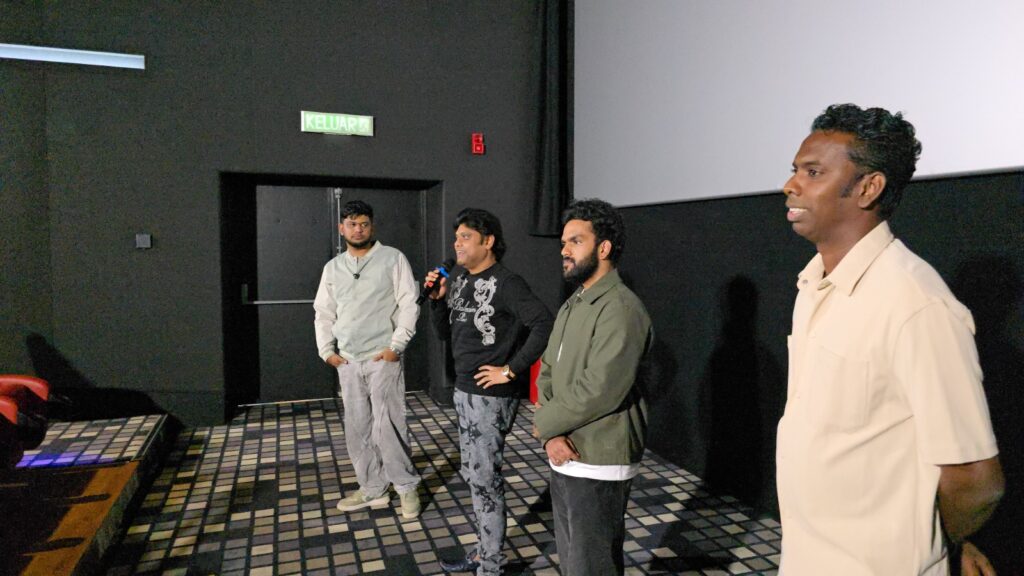 ‘Kadhal Reset Repeat’ படக்குழுவுடன் ரசிகர்கள் சந்திப்பு – ஹாரிஸ் ஜெயராஜ், மதும்கேஷ் பங்கேற்பு