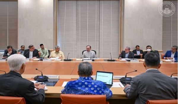 மேற்கு ஆசியா நெருக்கடி: பொருளாதார விளைவுகளை MTEN ஆய்வு செய்கிறது – பிரதமர்