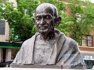 MAHATMA GANDHI STATUE, SASKATOON