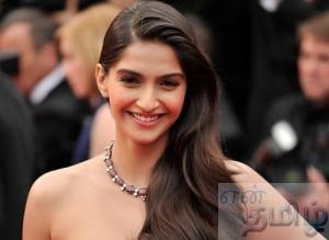 Sonam_Kapoor_02