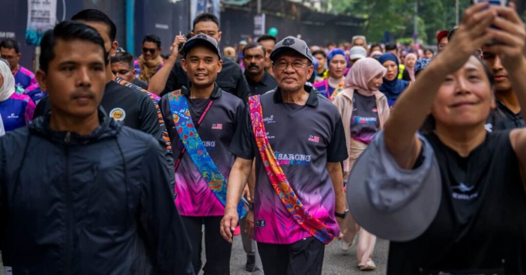 Malaysia Sarong Music Run 2026 : பல்வேறு சமூகங்களை ஒன்றிணைத்த கொண்டாட்டம் – பிரதமர் பங்கேற்பு