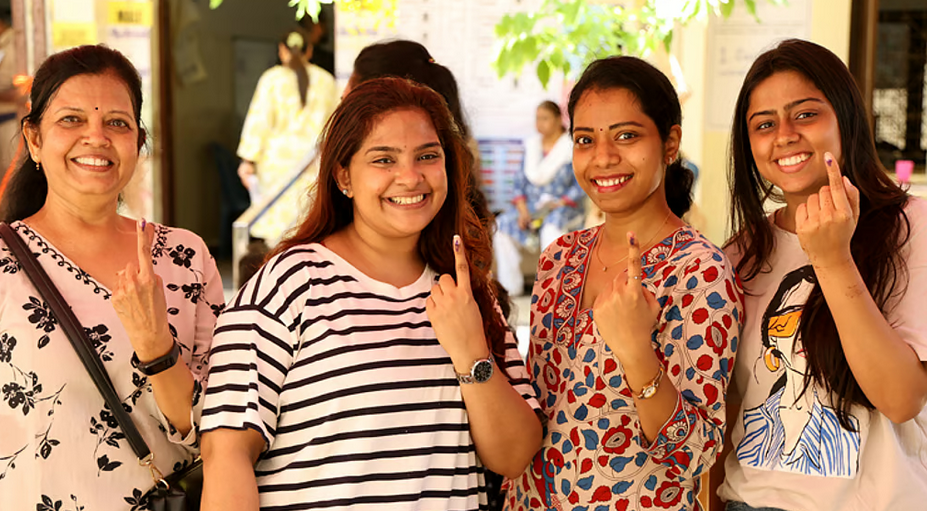 தமிழகத் தேர்தல் : தொகுதி வாரியாக வாக்குப்பதிவு  – அதிக உற்சாகத்தில் மக்கள் பங்கேற்பு