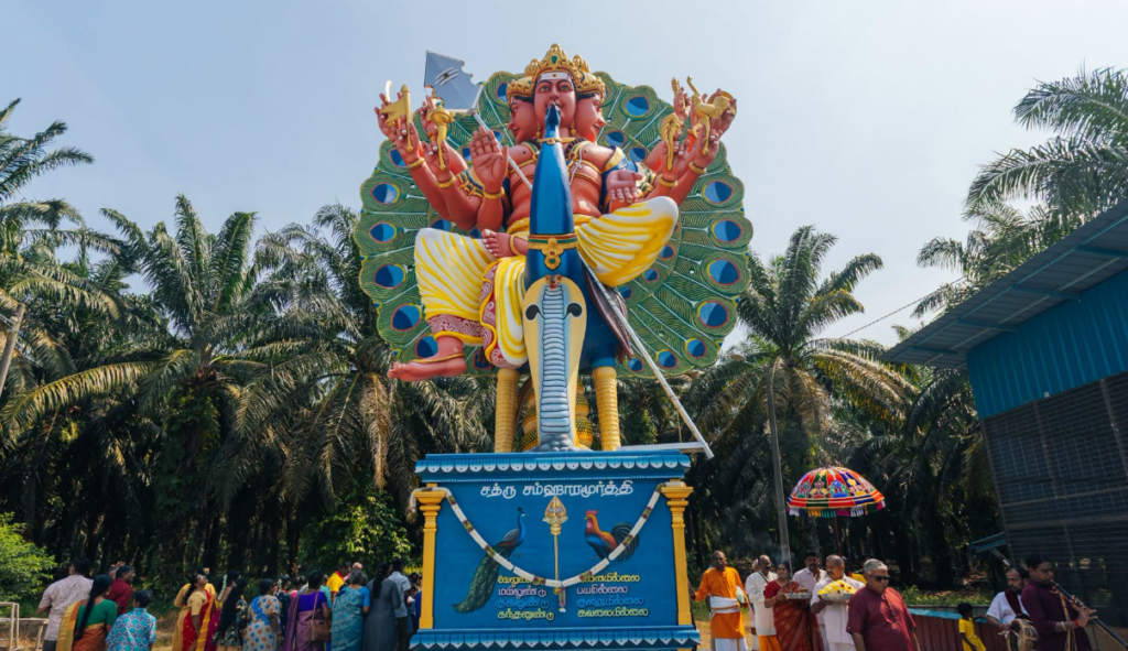 பேராக்கில் 9.01 மீட்டர் உயர ஆறுமுக முருகன் சிலை : மலேசிய சாதனைப் புத்தகத்தில் இடம்பிடித்தது