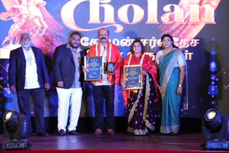 சாய் நந்தினி மூவி வோர்ல்ட் ஏற்பாட்டில் மூன்றாவது சோழன் சர்வதேச திரைப்பட விழா கோலாகலமாக நடைபெற்றது.