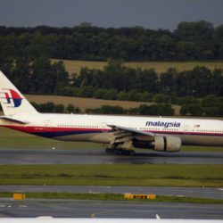 MH370 விமானம் காணாமல் போனதாக அறிவிக்கப்பட மலேசியன் ஏர்லைன்ஸ் நிறுவனம் காத்திருக்கிறது